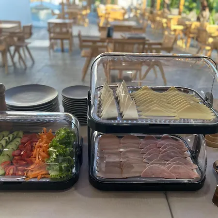 Martini Boutique Jaliszósz