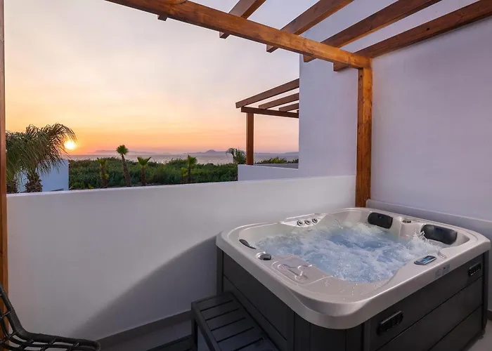 Martini Boutique Hotel *