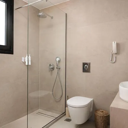 Martini Boutique יאליסוס