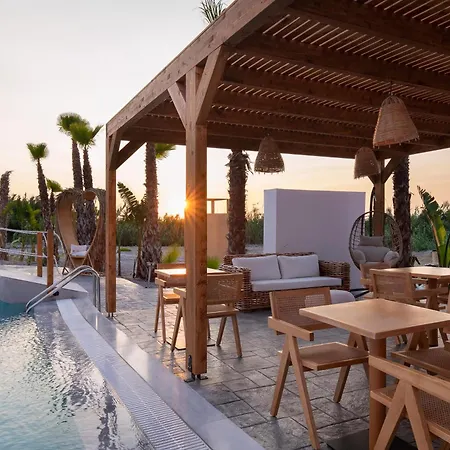 Martini Boutique יאליסוס